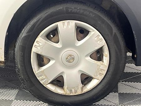 2014-Nissan-NP200-15-dCi-Safety-Pack_2