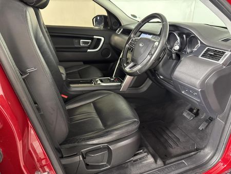 2019-Land-Rover-Discovery-Sport-20i4-D-SE_9
