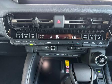 2026-Toyota-Land-Cruiser-Prado-VX-R-28GD-Auto_14