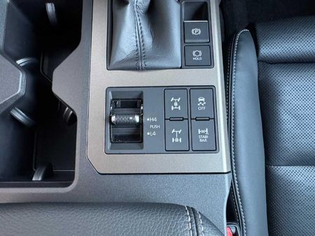 2026-Toyota-Land-Cruiser-Prado-VX-R-28GD-Auto_16