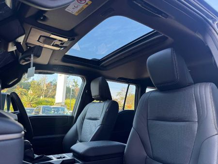 2026-Toyota-Land-Cruiser-Prado-VX-R-28GD-Auto_23