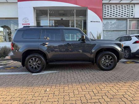 2026-Toyota-Land-Cruiser-Prado-VX-R-28GD-Auto_4