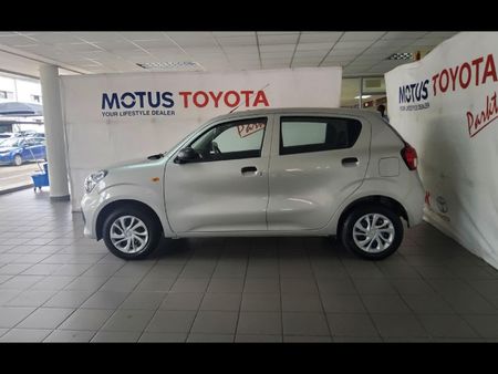 2025-Toyota-Vitz-10_15
