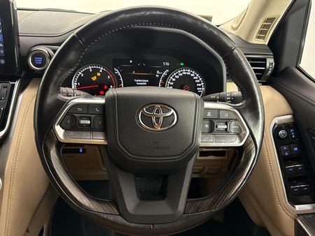 2023-Toyota-Land-Cruiser-300-V6-33-D-ZX_11