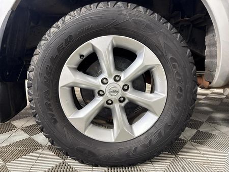 2008-Nissan-Navara-40-V6-Double-Cab_5