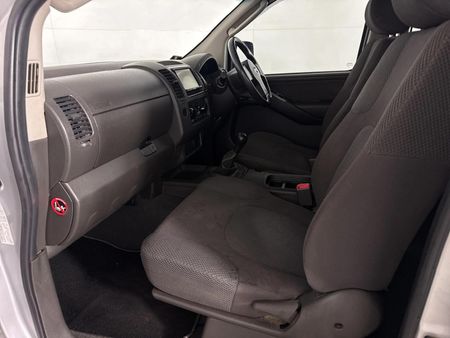 2008-Nissan-Navara-40-V6-Double-Cab_8