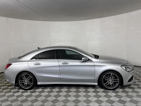2017-Mercedes-Benz-CLA-200-AMG-Auto_14