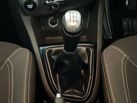 2019-Renault-Clio-IV-900T-Authentique-5-dr-66kW_10