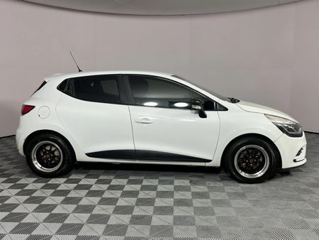 2019-Renault-Clio-IV-900T-Authentique-5-dr-66kW_16