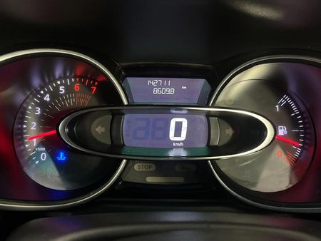 2019-Renault-Clio-IV-900T-Authentique-5-dr-66kW_2
