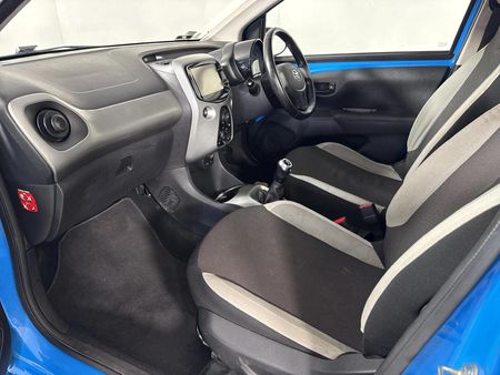 2017-Toyota-Aygo-10-5-dr_6