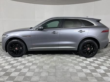 2021-Jaguar-F-Pace-20D-SE-R-Dynamic-D200_19