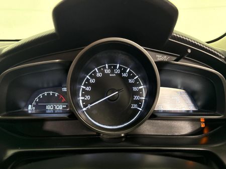 2019-Mazda-2-15-Dynamic-5-dr_2