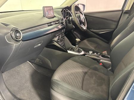2019-Mazda-2-15-Dynamic-5-dr_8