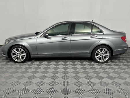 2012-Mercedes-Benz-C-Class-C-200-BE-Avantgarde-Auto_19