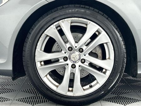 2012-Mercedes-Benz-C-Class-C-200-BE-Avantgarde-Auto_4