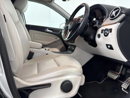 2013-Mercedes-Benz-B-Class-B-180-BE-Auto_9