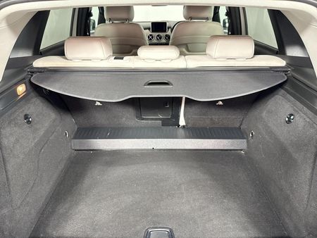 2013-Mercedes-Benz-B-Class-B-180-BE-Auto_15