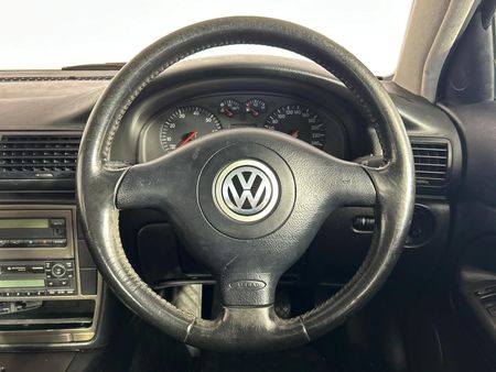 2000-Volkswagen-Passat-28-4Motion-Auto_12
