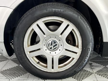 2000-Volkswagen-Passat-28-4Motion-Auto_4