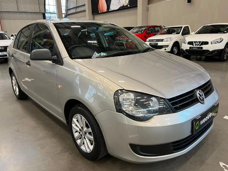 2013-Volkswagen-Polo-Vivo-16-Trendline_0