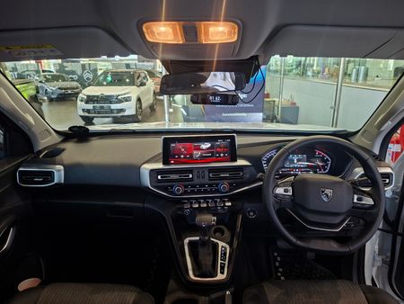 2026-Peugeot-Landtrek-19D-Allure-Double-Cab-Auto_11