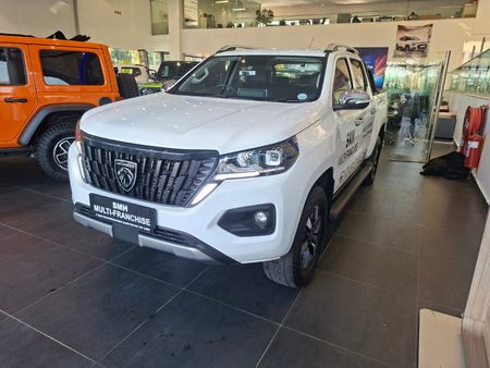 2026-Peugeot-Landtrek-19D-Allure-Double-Cab-Auto_1