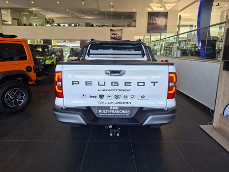2026-Peugeot-Landtrek-19D-Allure-Double-Cab-Auto_5