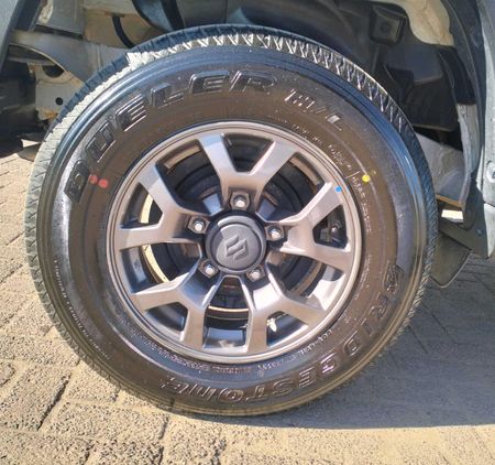 2024-Suzuki-Jimny-15-GLX-AllGrip-5-Door-Auto_8