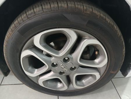 2018-Hyundai-i20-12-Motion_15