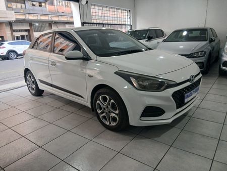 2018-Hyundai-i20-12-Motion_2