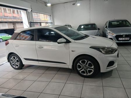 2018-Hyundai-i20-12-Motion_3