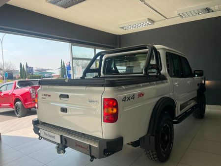 2025-Mahindra-Pik-Up-22-mHawk-S11-Dew-4x4-Auto-Double-Cab_6