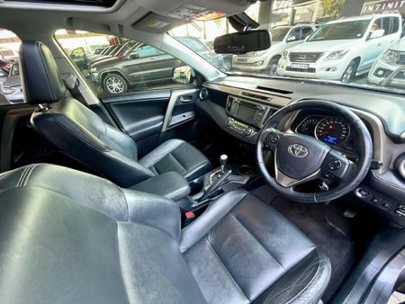 2013-Toyota-RAV4-25-VX-Auto_19