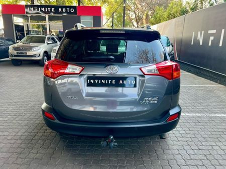 2013-Toyota-RAV4-25-VX-Auto_4