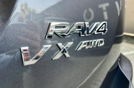 2013-Toyota-RAV4-25-VX-Auto_5