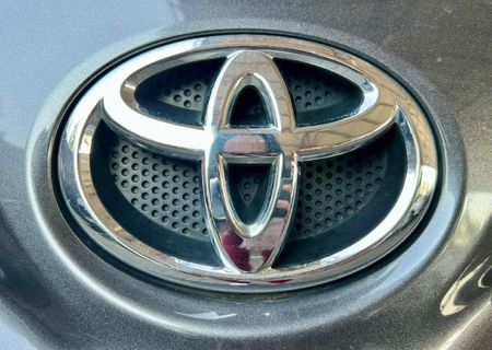 2013-Toyota-RAV4-25-VX-Auto_8