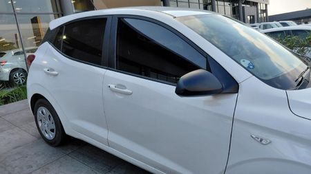 2026-Hyundai-Grand-i10-12-Motion-Auto_4
