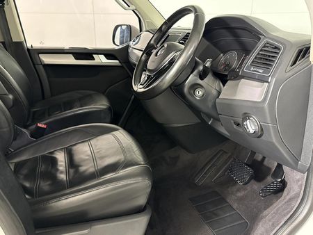 2016-Volkswagen-Caravelle-T6-20-BiTDI-Comfortline-Auto_9