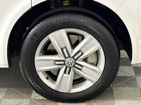 2016-Volkswagen-Caravelle-T6-20-BiTDI-Comfortline-Auto_4