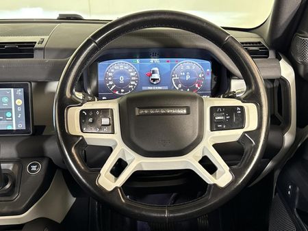 2020-Land-Rover-Defender-110-D240-177kW_13