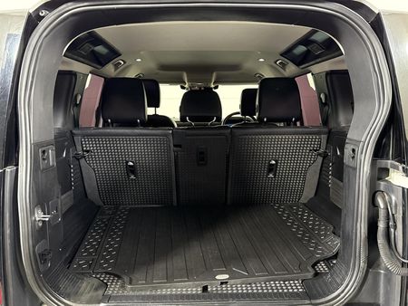 2020-Land-Rover-Defender-110-D240-177kW_15