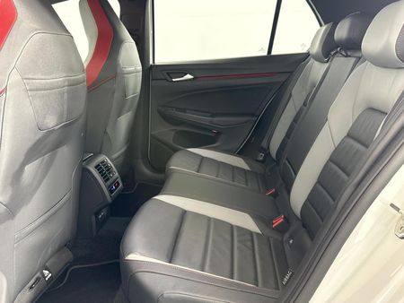 2024-Volkswagen-Golf-8-GTI-20-TSI-Auto_3