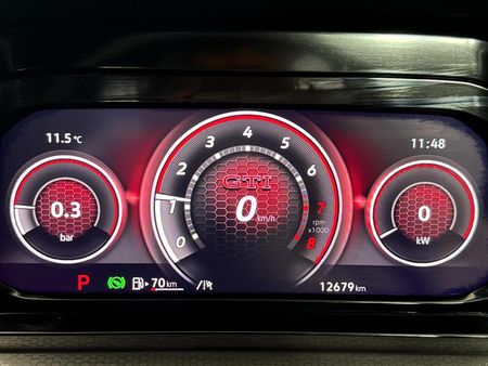 2024-Volkswagen-Golf-8-GTI-20-TSI-Auto_7