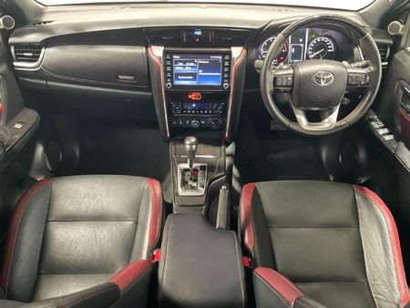 2024-Toyota-Fortuner-28-GD-6-4x4-Auto-mHev_9