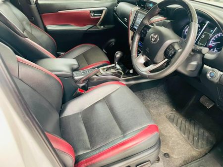 2024-Toyota-Fortuner-28-GD-6-4x4-Auto-mHev_12