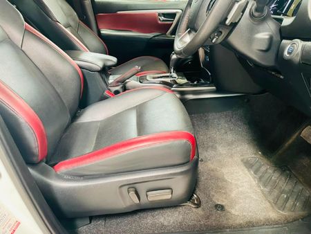 2024-Toyota-Fortuner-28-GD-6-4x4-Auto-mHev_17