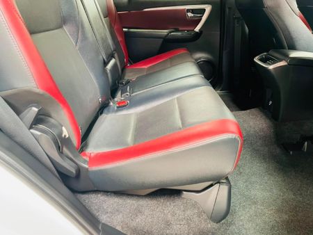 2024-Toyota-Fortuner-28-GD-6-4x4-Auto-mHev_24