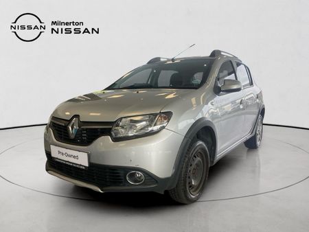 2016-Renault-Sandero-900T-Stepway_0