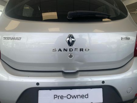2016-Renault-Sandero-900T-Stepway_24